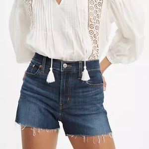 Levi’s High Rise Shorts NWT
